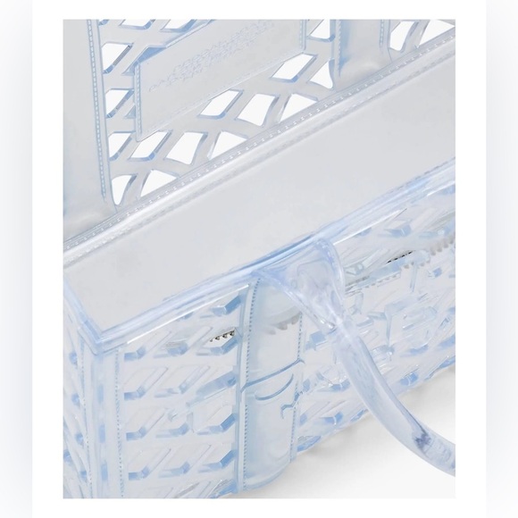 Authentic Marc Jacob’s Clear Jelly Tote w/ Dust bag (NWT) - Picture 12 of 13